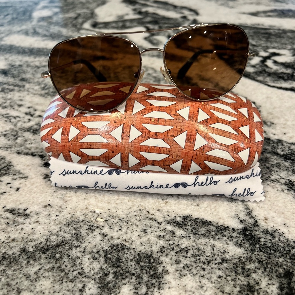 Stella & Dot Brown Aviator Sunglasses with Hard Shell Case